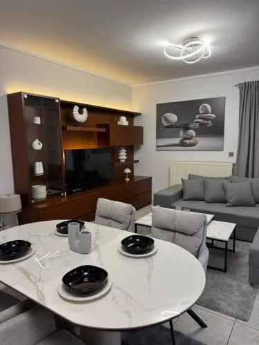 Mnēmes Apartment