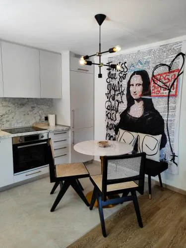 Nest suite by Oikies Rentals