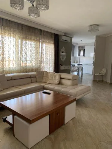 Pearl House Skg