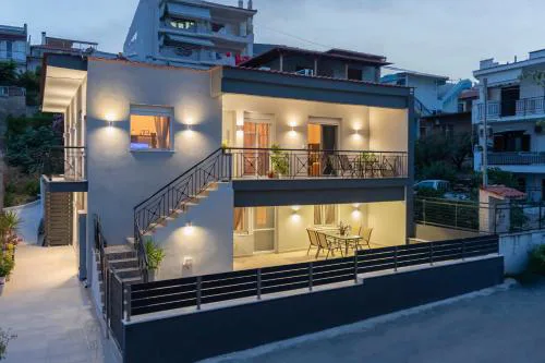 Avli Home