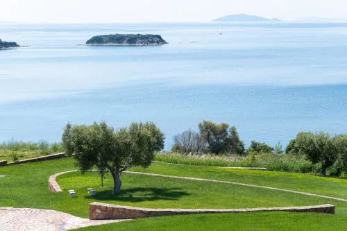 Constance's House Seaside Villa in Nikiti