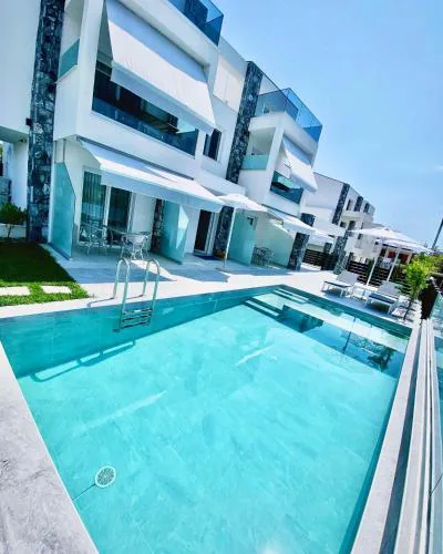 INTERNI LUXURY LIVING b
