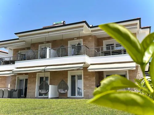 Royal Apartments - Nikiti