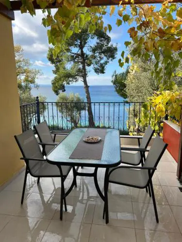 Seafront Loft - Akti Elia