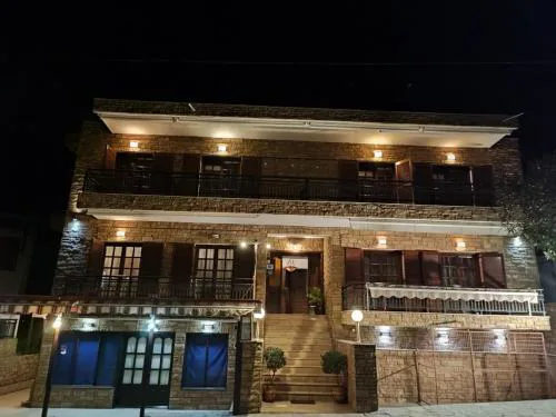 Ξενώνας Φωτεινη