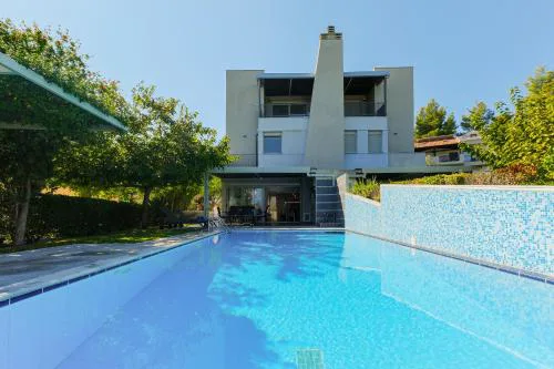 Deluxe Chrousso Pool Villa