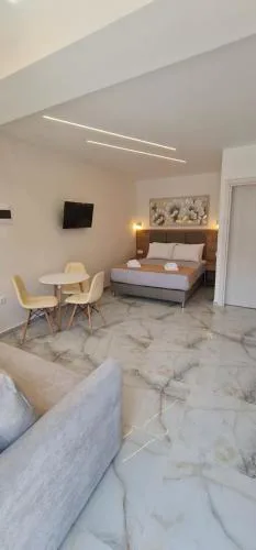 Z Elegant Studios