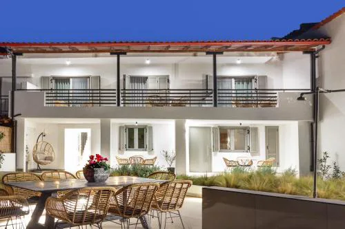 Araliki Suites
