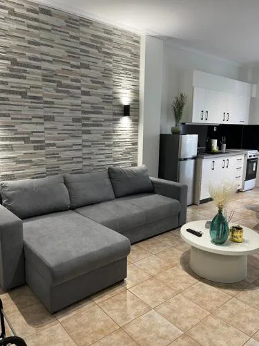 Elonia Apartment