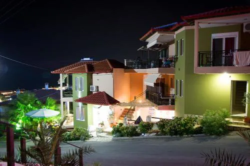GreenHill Holiday Suites