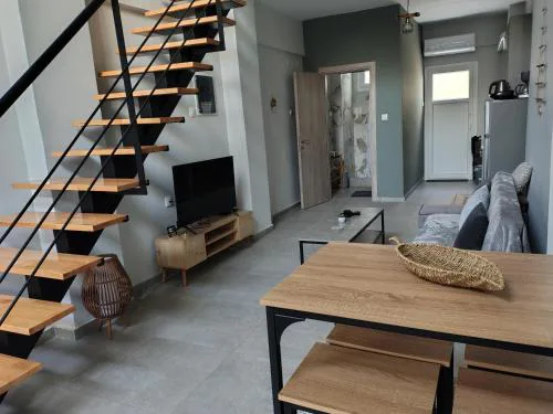 Konstantinos Loft