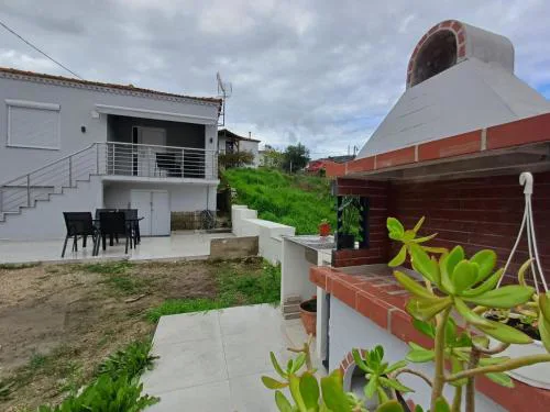 Angie's House Sykia