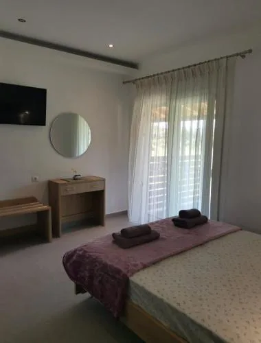 CASA QUERCU
