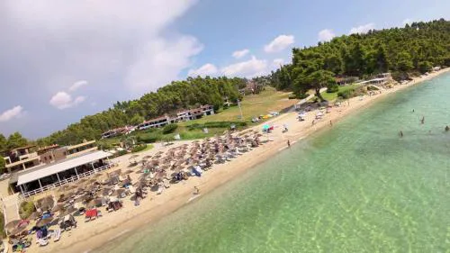 Beachfront Villa - 100m to Beach - Sleeps 10