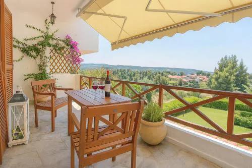Elani Private Retreat - Villa Anna Garden Escape