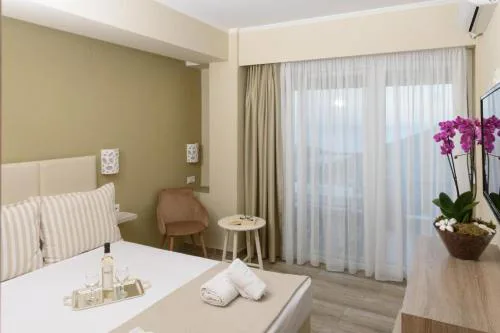 Ammos Beach Seaside Luxury Suites Hotel