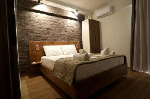 Chris Boutique Rooms