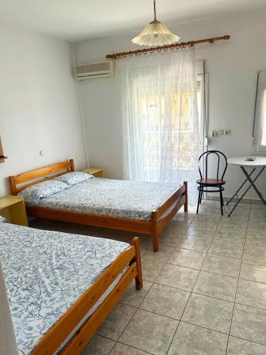 Flora Rooms