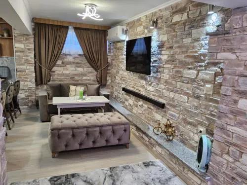 Anesis Apartment