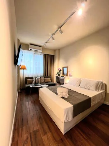 70 steps studio A, 50 meters from Dimokratias metro station