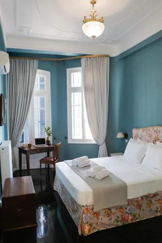 # Alegra Apartment , 10mtrs from VENIZELOU Metro Station