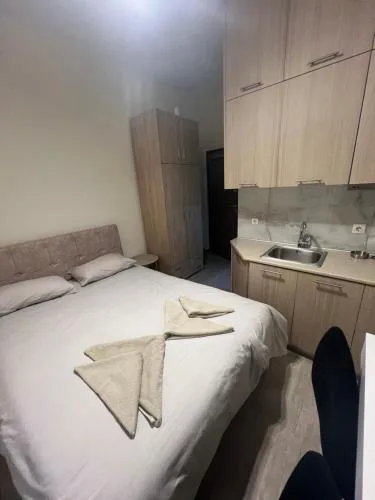 Aristotelous Square Apartment