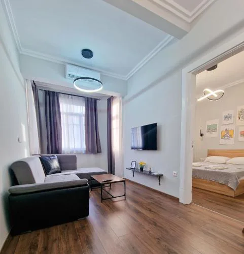 Art Deco Apartment