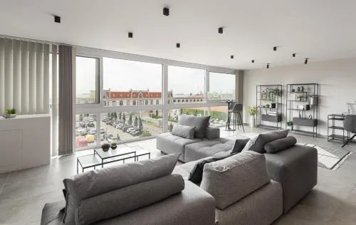 AZ premium suite- 106