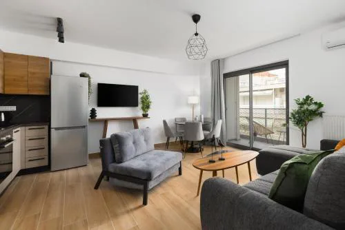 Babylon Luxury Suites No2 by BiNoBi!