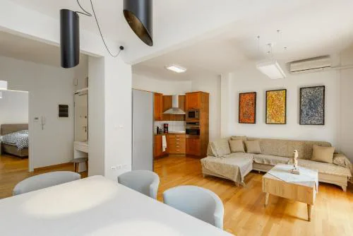 Brand-New Modern flat in Heart of city