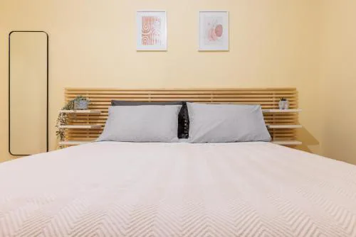Centaurus Apartment in Old Town with a big Terrace and view to Olympus Mountain !