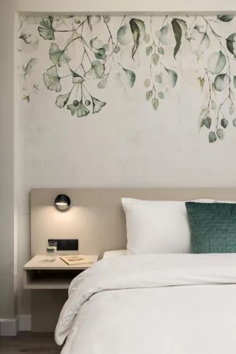 Central flat opposite from 24 hour parking
