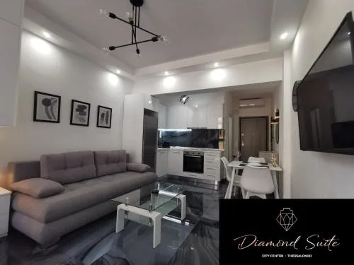 City center Diamond suite - 300m from the seafront