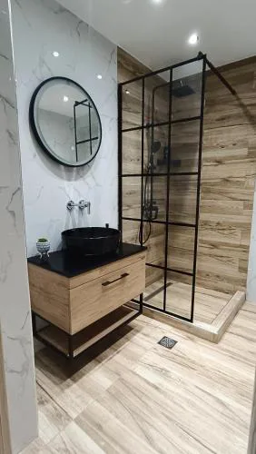 Comfort Corner Spacious & Quiet 2BR Apartment in Thessaloniki