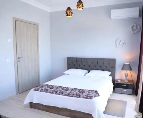 Damia Rental Rooms