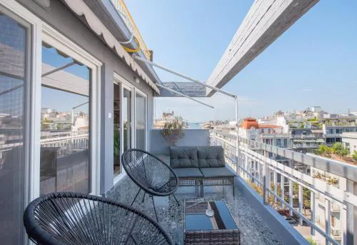 Daphne by halu! : Downtown family penthouse