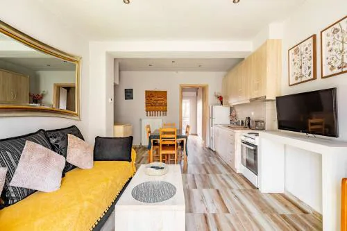 Denis Apartment
