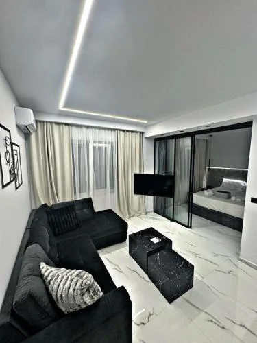Eden Luxury Suite #3