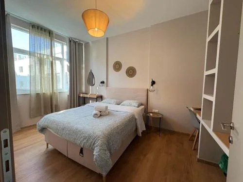 Elegant Central Apartment Fragkon