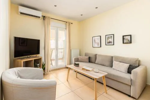 Elegant City Center Apartment