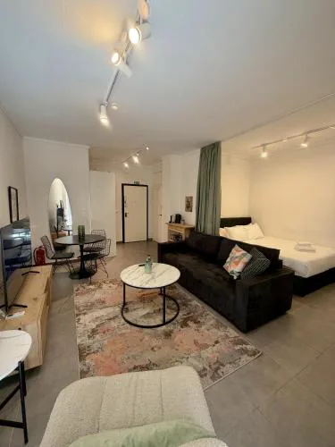 Emerald Suite on Tsimiski, City Center