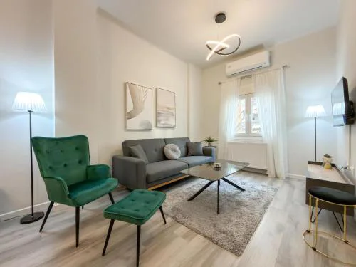 Etheria Modern Home