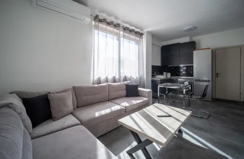 Exclusive ladadika apartment 1