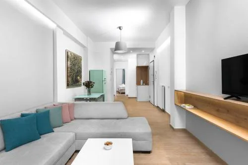 Flaneur, Nilie Hospitality MGMT