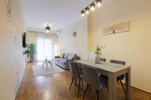 Golden Salonica Retreat