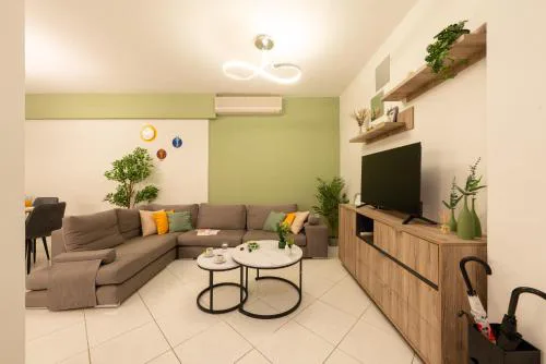 Green & Grey Family Suite 100 m Thessaloniki Cente