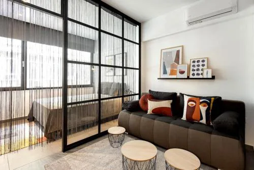 Innovative designer studio in Ladadika
