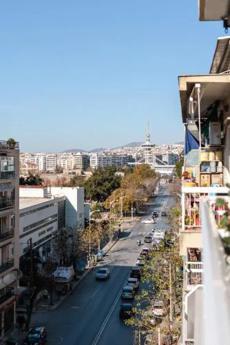Jolie Apartments