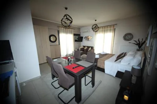 Kosmos Service Apartment City Center 1