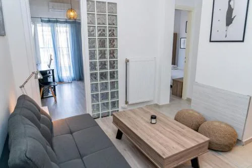 Kosmos Service Apartment Near Saint Dimitrious Church